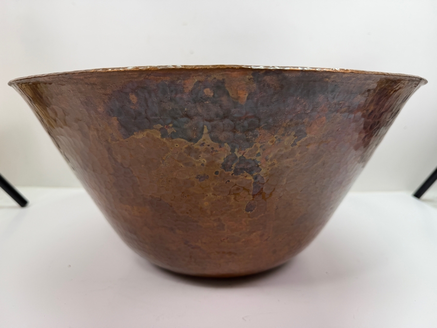 Hand Hammered Copper Bowl 16.5W (RSF) [Photo 2]