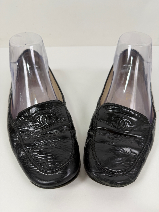 Authentic Vintage Chanel Black Patent Leather Loafers With Iconic 'CC' Logo Size 38.5 (HA)
 [Photo 6]