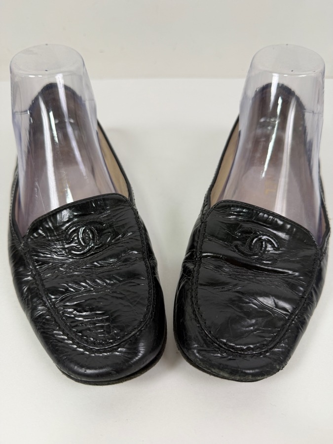 Authentic Vintage Chanel Black Patent Leather Loafers With Iconic 'CC' Logo Size 38.5 (HA)
 [Photo 3]