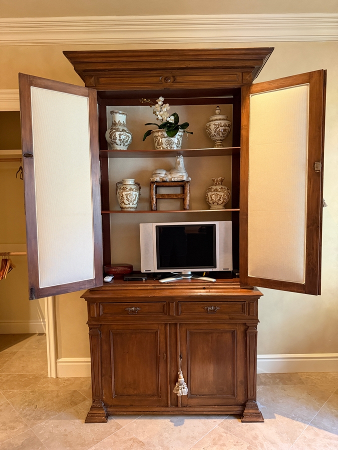 Stunning Antique Wooden 2-Piece Cabinet 50W X 20D X 101H [Photo 2]