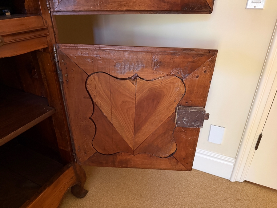 Exceptional Antique French Carved Wooden Armoire Cabinet 51.5W X 24D X 98H [Photo 7]