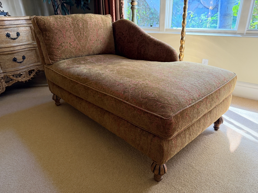 Upholstered Chaise Lounge Chair With Pair Of Throw Pillows 34'W X 65'L X 33'H [Photo 6]