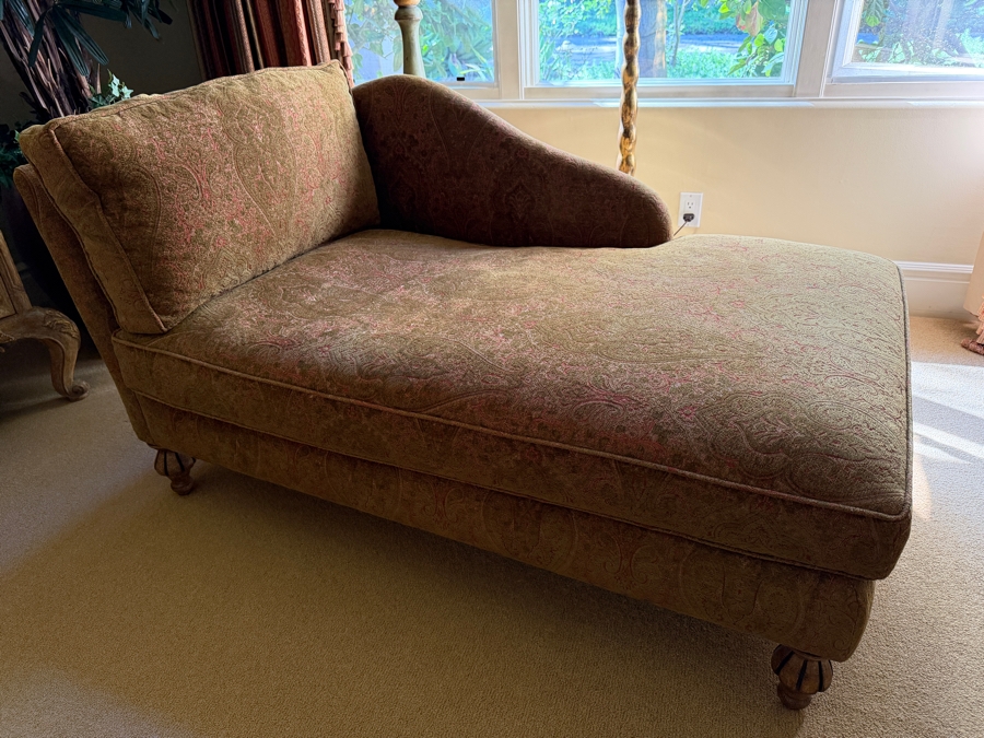 Upholstered Chaise Lounge Chair With Pair Of Throw Pillows 34'W X 65'L X 33'H [Photo 3]