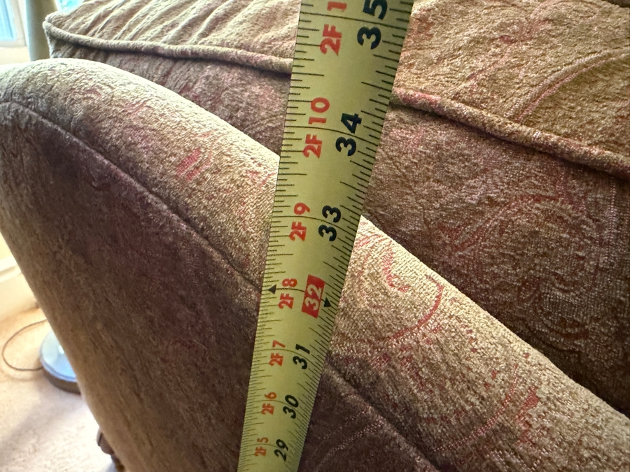 Upholstered Chaise Lounge Chair With Pair Of Throw Pillows 34'W X 65'L X 33'H [Photo 10]