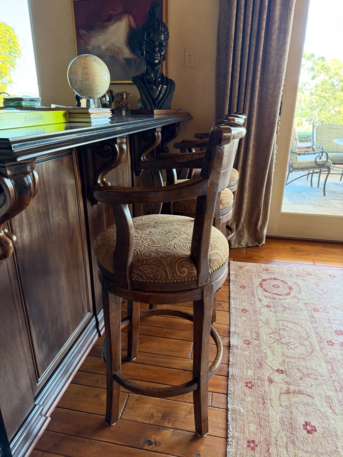 (3) Wooden Swivel Bar Stools 30' Seat Height [Photo 7]