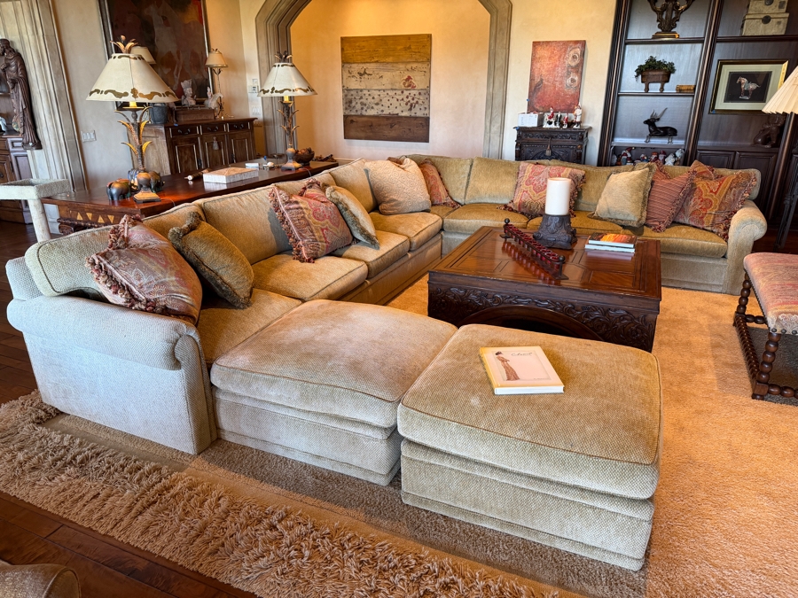 Large Upholstered Sectional Sofa 138' X 168' X 113' With 40' Seat Depth And 35'H [Photo 2]