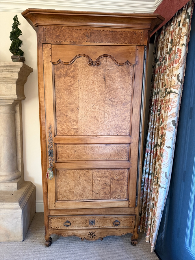 Stunning Antique Louis XV Wooden Wardrobe Cabinet Armoire 40W X 27D X 91H