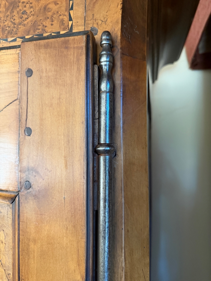 Stunning Antique Louis XV Wooden Wardrobe Cabinet Armoire 40W X 27D X 91H [Photo 11]