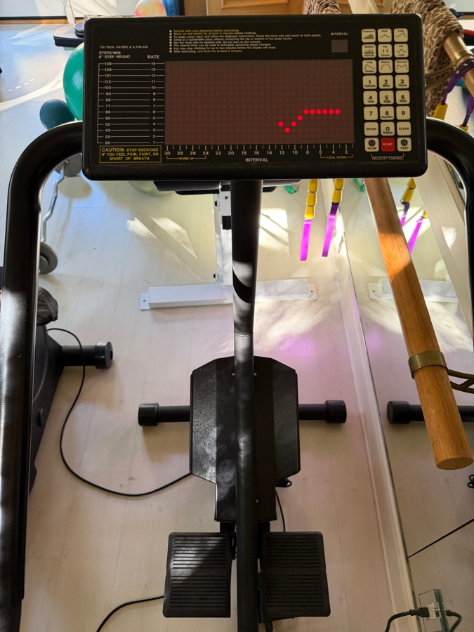StairMaster 4000PT 32W X 40D X 59H [Photo 3]