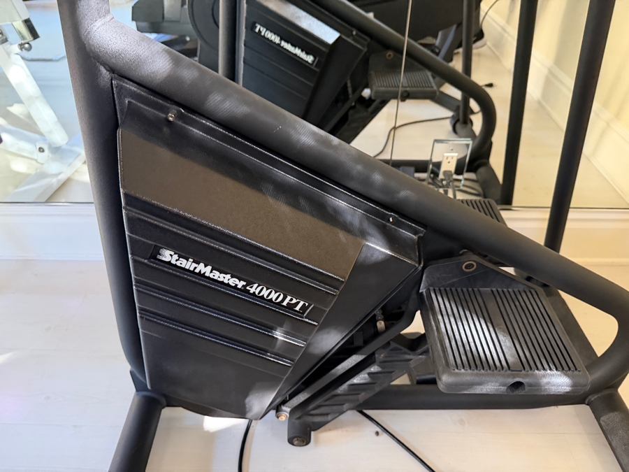 StairMaster 4000PT 32W X 40D X 59H [Photo 7]