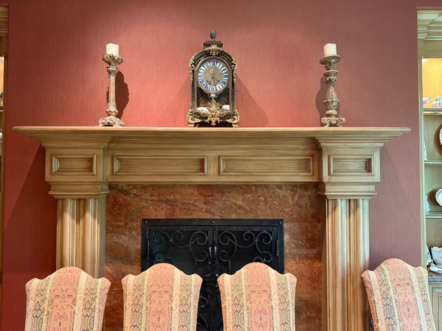 Exceptional Jean-Philippe Gosselin Antique 18th Century French Boulle Bracket Clock Featuring Elaborate Boulle-Style Marquetry With Tortoiseshell And Cut Gilt Brass Inlay Gosselin Paris France Working / Running 15W X 8D X 28H Estimate $10,000-$14,000 [Photo 17]