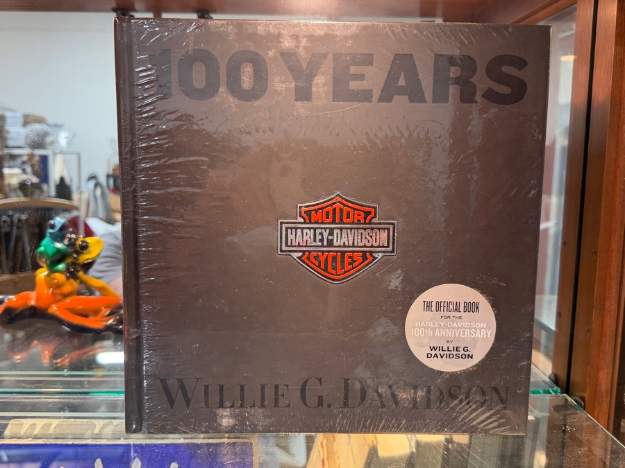 100 Years Of Harley-Davidson: The Official 100th Anniversary Book By Willie G. Davidson (2002 Hardcover Edition)  (RSF) [Photo 4]