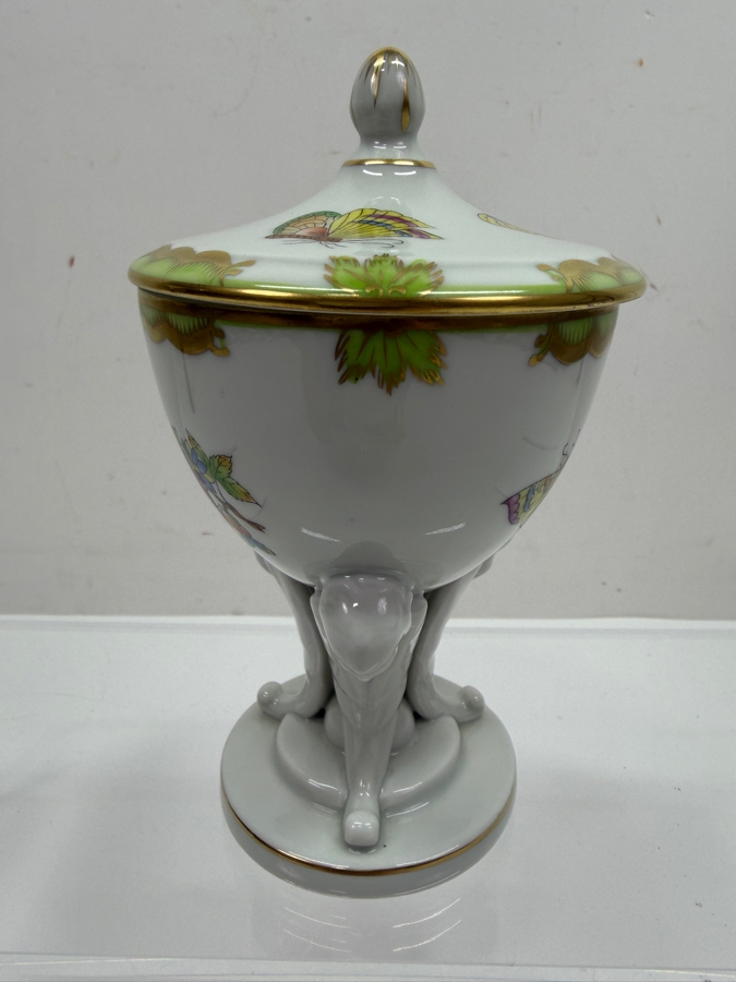 Herend Queen Victoria VBO Pattern 6085 Hand-Painted Porcelain Cherub-Footed Lidded Bonbonniere 5.75'H (RSF) [Photo 4]