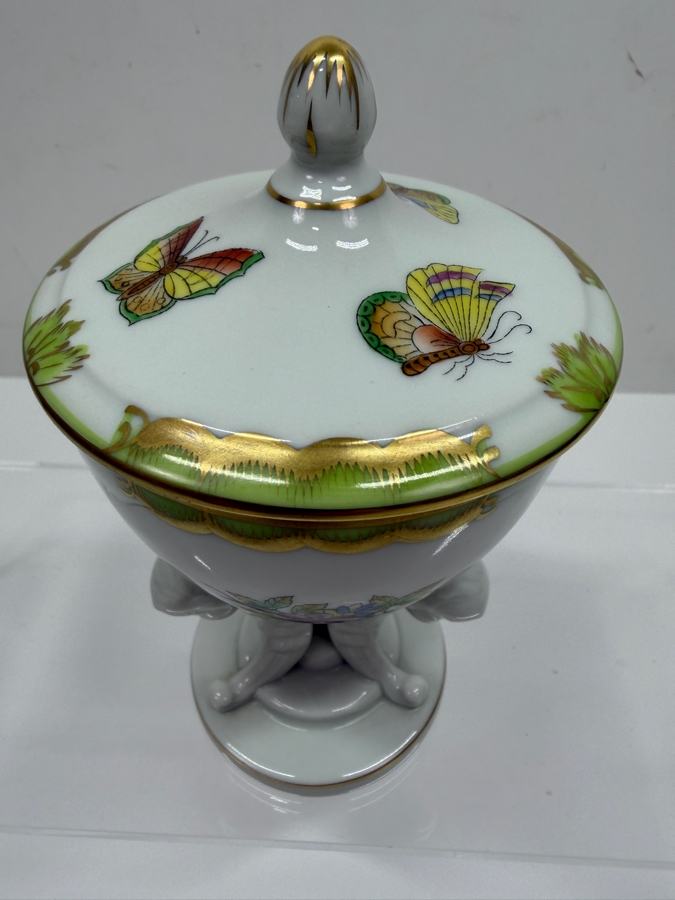 Herend Queen Victoria VBO Pattern 6085 Hand-Painted Porcelain Cherub-Footed Lidded Bonbonniere 5.75'H (RSF) [Photo 3]