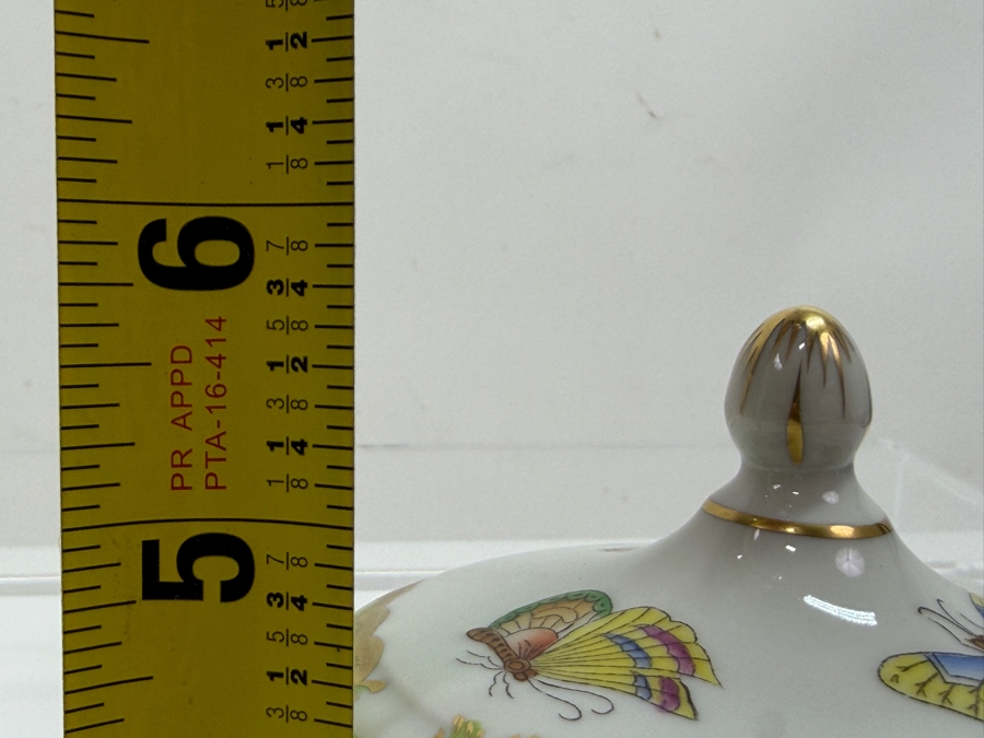 Herend Queen Victoria VBO Pattern 6085 Hand-Painted Porcelain Cherub-Footed Lidded Bonbonniere 5.75'H (RSF) [Photo 7]