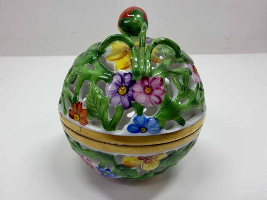 Herend Hand-Painted Reticulated Porcelain Floral Potpourri Box With Strawberry Finial 3'W X 3'H (RSF) [Photo 4]