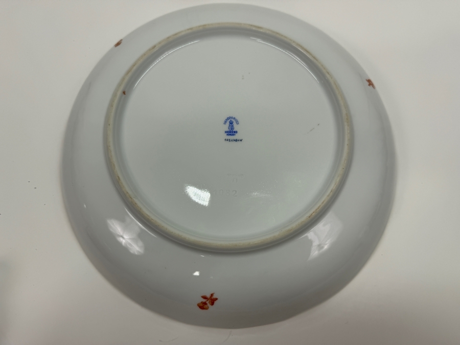 Herend Fortuna Rust Hand-Painted Porcelain Scalloped Serving Bowl With Butterflies And Gold Trim 10.75'W (RSF) [Photo 6]