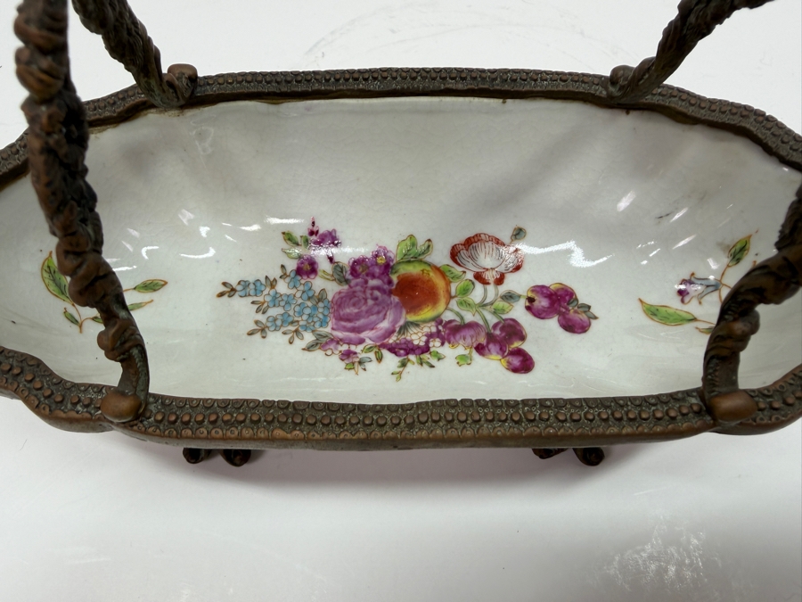 Pair Of Chinese Porcelain Export Bowls With Metal Ornamentation 9W And 7W (RSF) [Photo 8]