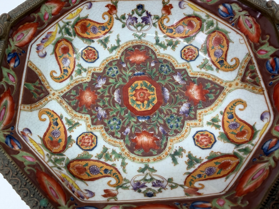 Pair Of Chinese Porcelain Export Bowls With Metal Ornamentation 9W And 7W (RSF) [Photo 3]