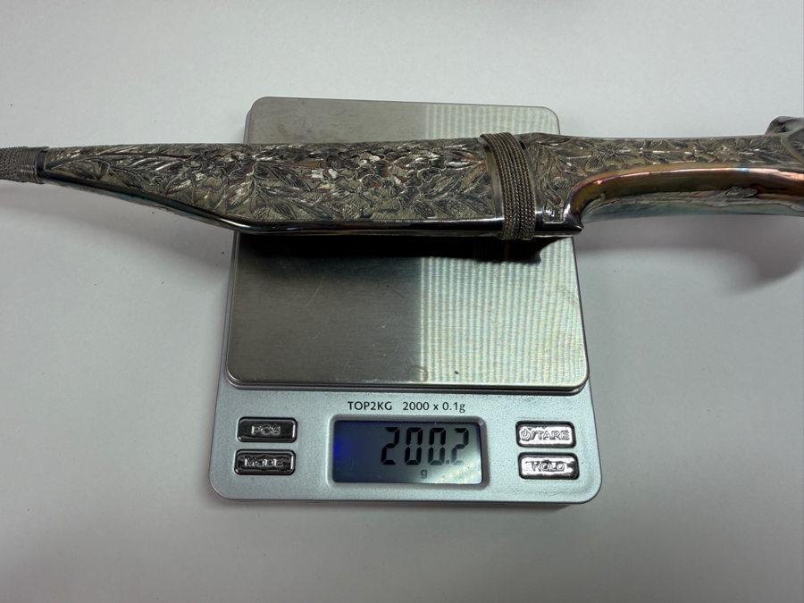 .900 Silver Handle & Sheath Signed Arabic Knife Dagger With Case Weighs 200.2g Dated 2006 6' Blade Length / 11' Overall Length (RSF) [Photo 16]
