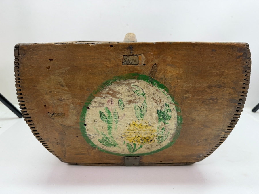 Antique Chinese Wooden Rice Measure Bucket Dou With Hand-Painted Designs With Heart And Floral Motifs 13W X 13D X 10H (RSF) [Photo 11]