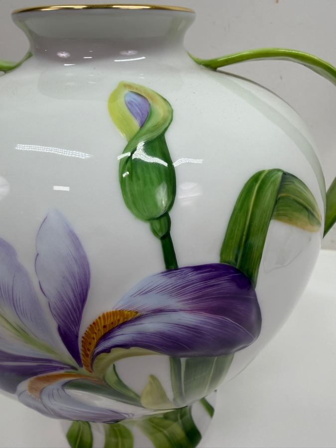 Rare Herend Hungary Hand Painted Porcelain Iris Vase With 24k Gold Accents (Model 7155) 9.5'H (RSF) [Photo 4]
