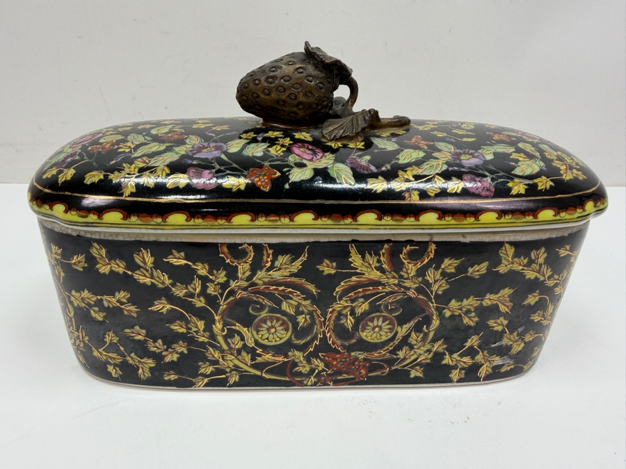 Chinese Hand Painted Covered Box With Metal Strawberry Finial 8.5W X 3.5D X 5H (RSF) [Photo 3]
