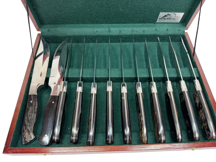 Boxed Set Of (12) Dolfini Texas Style Steak Knives With Cape Buffalo Handles (RSF)