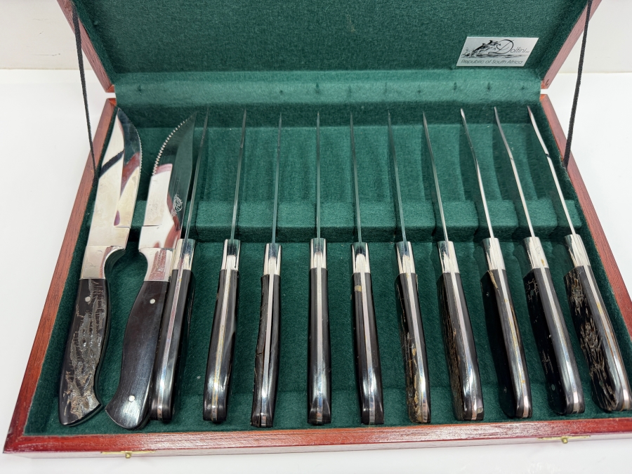 Boxed Set Of (12) Dolfini Texas Style Steak Knives With Cape Buffalo Handles (RSF) [Photo 2]