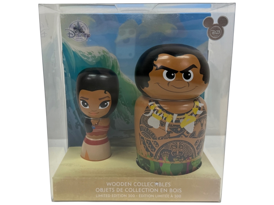 Disney Moana & Maui Wooden Collectible Set - 2017 D23 Expo Exclusive - Limited Edition 300 - Hand-Painted Nesting Doll Style Figures