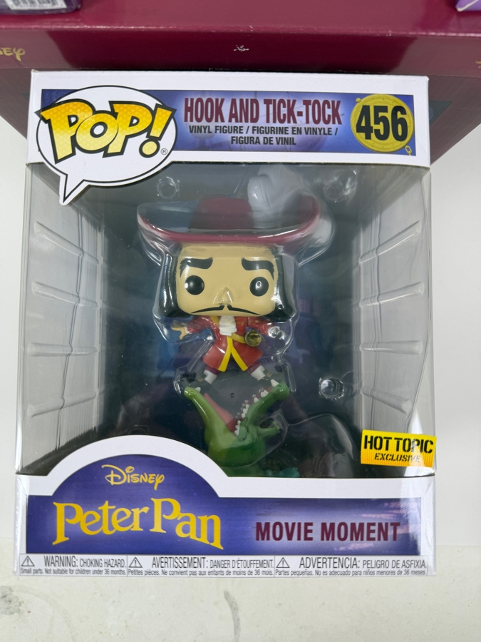 Funko Pop! Disney Villains Box - Peter Pan Movie Moment Hook And Tick-Tock #456 - Hot Topic Exclusive - Mystery Mini And Diablo Keychain Set [Photo 5]