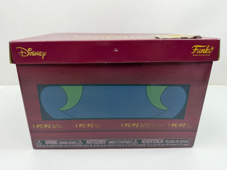 Funko Pop! Disney Villains Box - Peter Pan Movie Moment Hook And Tick-Tock #456 - Hot Topic Exclusive - Mystery Mini And Diablo Keychain Set [Photo 3]