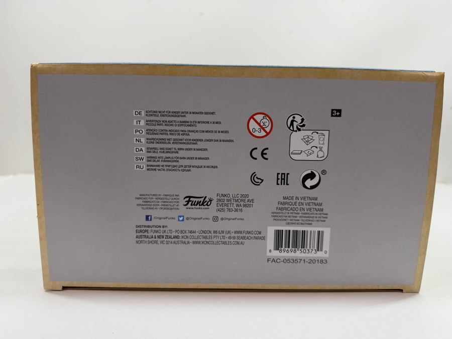 Funko Pop! Town Disneyland 65th Anniversary Sleeping Beauty Castle And Mickey Mouse #21 - Vinyl Figure Set  [Photo 7]