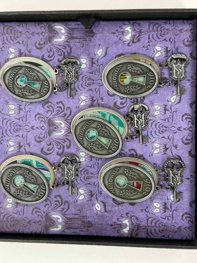 Disney Parks Haunted Mansion Halloween 2016 Lock And Key Mystery Pin Set - Limited Release - 5 Pin Collection On Themed Card - Disney Parks Exclusive [Photo 6]