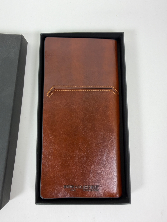 Adventures By Disney Aulani Resort & Spa Ko Olina Hawaii Brown Faux Leather Travel Wallet - Exclusive Gift In Presentation Box [Photo 6]