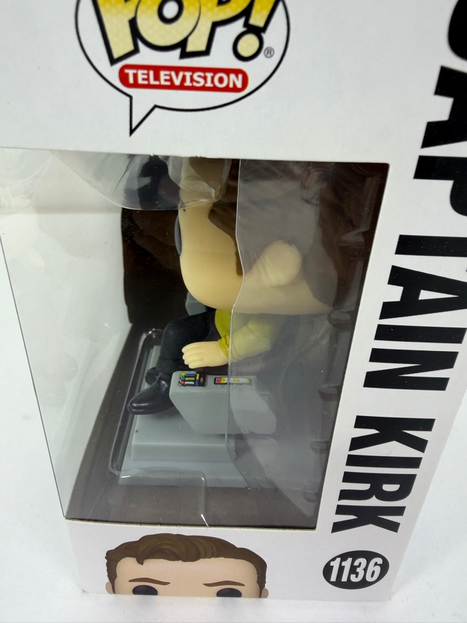Funko Pop! Television Star Trek: The Original Series Captain Kirk In Command Chair #1136 [Photo 3]