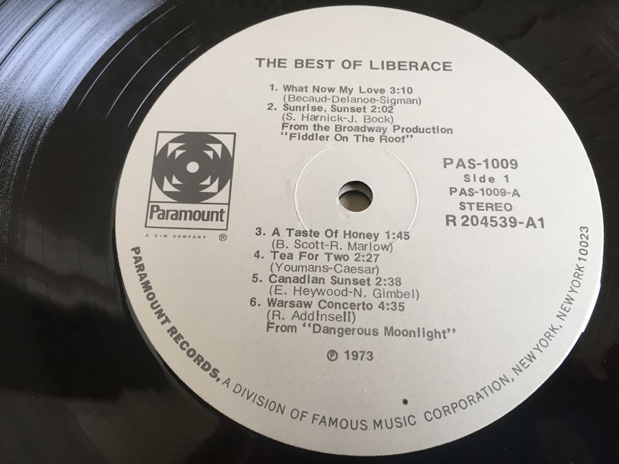 Liberace ‎- The Best Of Liberace - Paramount Records ‎- PAS-1009 - 2 × Vinyl [Photo 4]