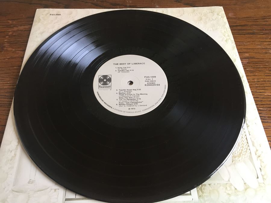 Liberace ‎- The Best Of Liberace - Paramount Records ‎- PAS-1009 - 2 × Vinyl [Photo 9]