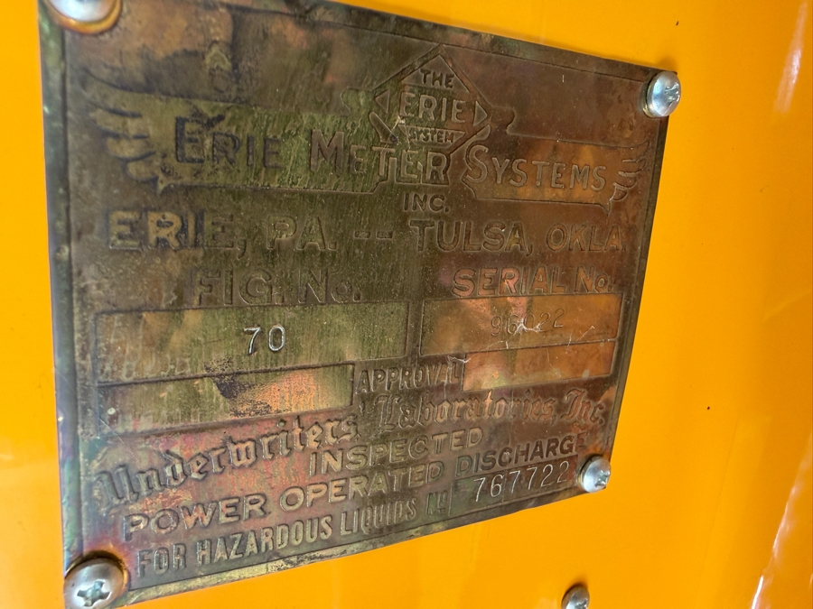 Authentic Restored Vintage Shell Gas Pump By Erie Meter Systems Model 70 Serial No. 96022 Circa 1930s/40s With Reproduction Top Globe 24W X 17D X 86H (RSF) [Photo 18]