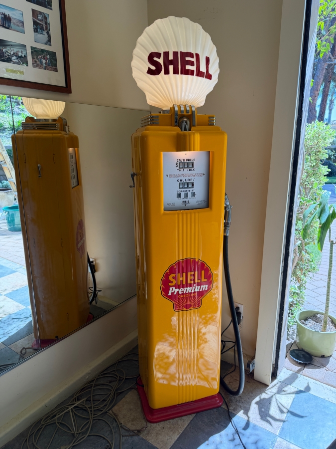Authentic Restored Vintage Shell Gas Pump By Erie Meter Systems Model 70 Serial No. 96022 Circa 1930s/40s With Reproduction Top Globe 24W X 17D X 86H (RSF) [Photo 3]