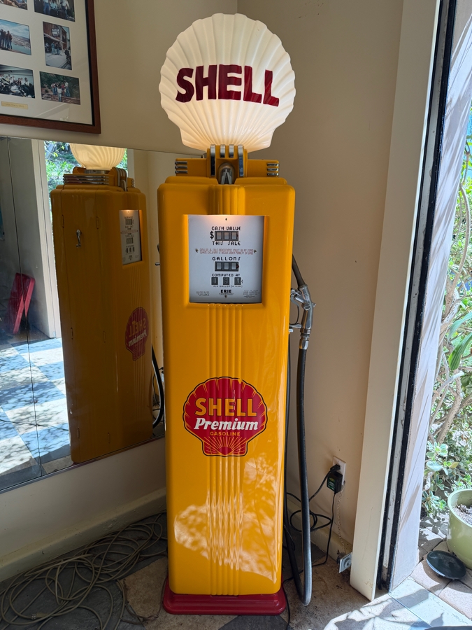Authentic Restored Vintage Shell Gas Pump By Erie Meter Systems Model 70 Serial No. 96022 Circa 1930s/40s With Reproduction Top Globe 24W X 17D X 86H (RSF) [Photo 5]