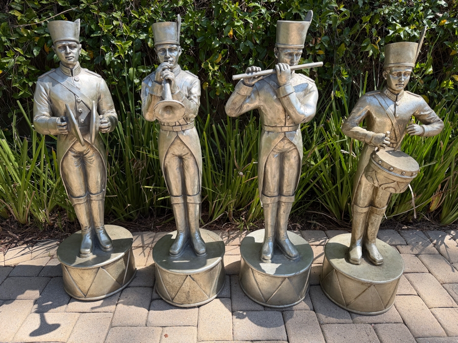 Set Of (4) Shinoda Silver Resin Marching Band Soldiers (Trumpet Has Been Repaired) 36'H Retails $394 (RSF) [Photo 4]