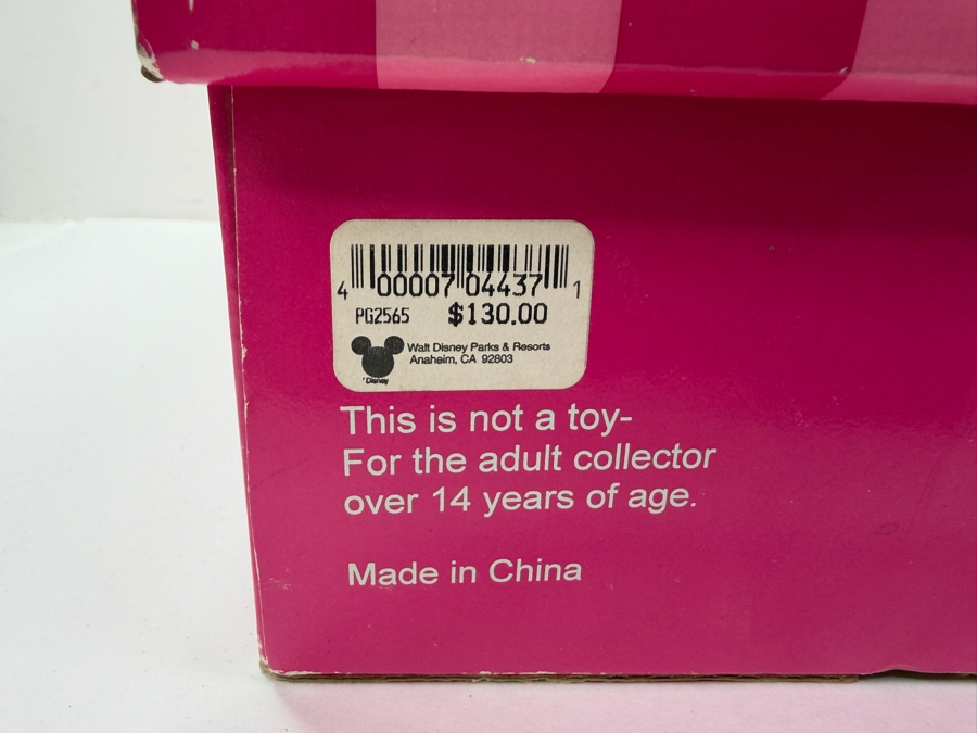 Marie Osmond Adora Belle Pirates Of The Caribbean Pin Trader Doll With Original Box And COA - Limited Edition 1000 - 2003 Disneyland Exclusive Vinyl Doll [Photo 14]