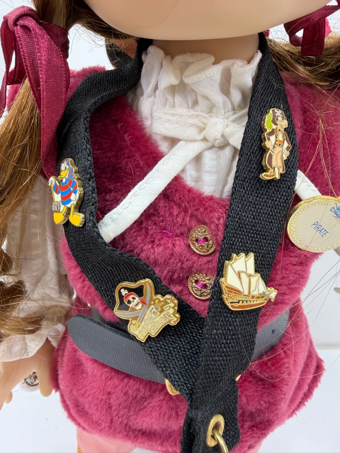 Marie Osmond Adora Belle Pirates Of The Caribbean Pin Trader Doll With Original Box And COA - Limited Edition 1000 - 2003 Disneyland Exclusive Vinyl Doll [Photo 6]