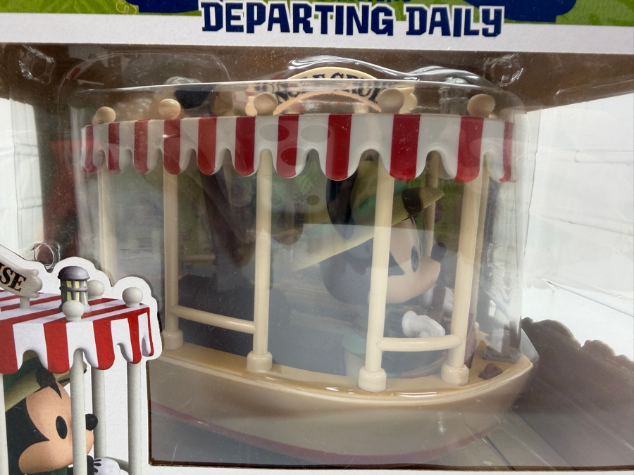 Funko Pop! Rides Disney Parks Jungle Cruise Skipper Mickey Mouse On Boat #103 - 2021 Special Edition Vinyl Figure [Photo 2]