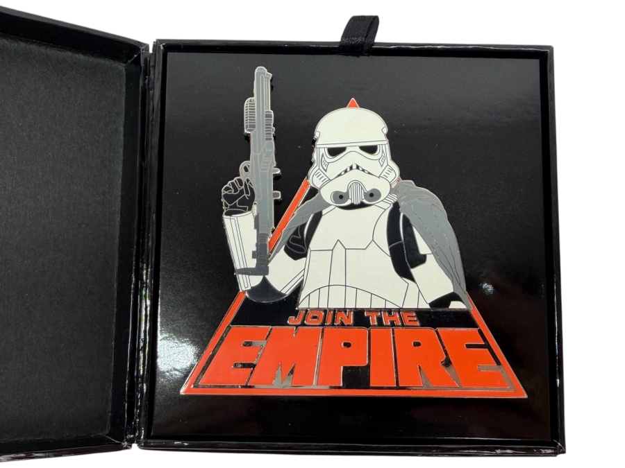 Disney Star Wars Solo: A Star Wars Story Join The Empire Stormtrooper Jumbo Boxed Pin - Limited Edition 2000 - Disney Parks Exclusive Collector Item