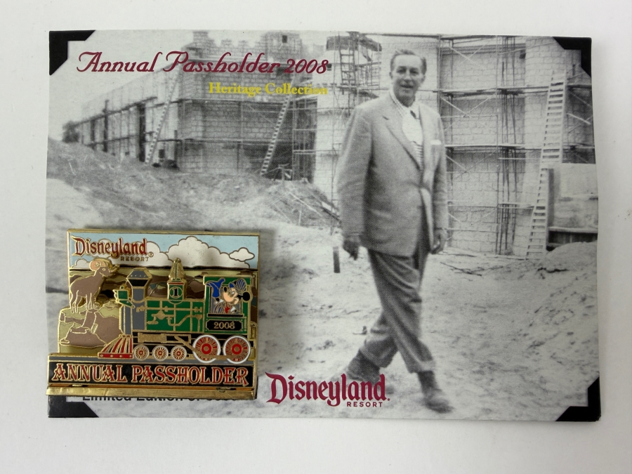 Disneyland Annual Passholder 2008 Heritage Collection Grand Canyon Diorama Mickey Mouse Train Pin - Limited Edition 3,000 [Photo 2]