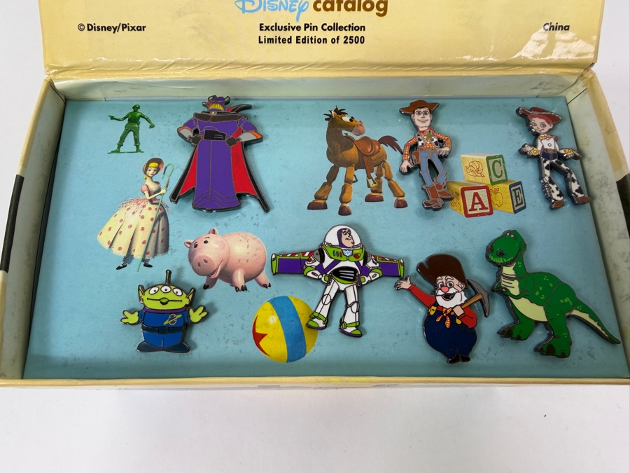 Disney Toy Story 2 Andy's Toy Box Covered Wagon Pin Set - Limited Edition 2500 - 7-Pin Character Collection [Photo 2]