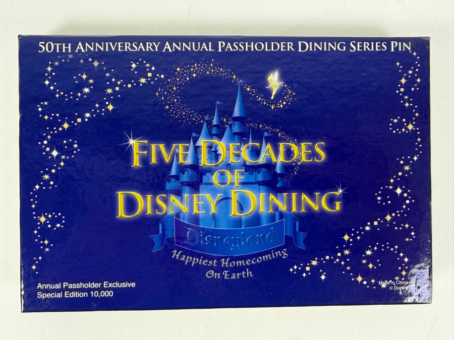 Disney Five Decades Of Disney Dining Donald Duck Casa Mexicana Boxed Pin - 2006 Disneyland Annual Passholder Exclusive - Limited Edition 10,000
 [Photo 5]