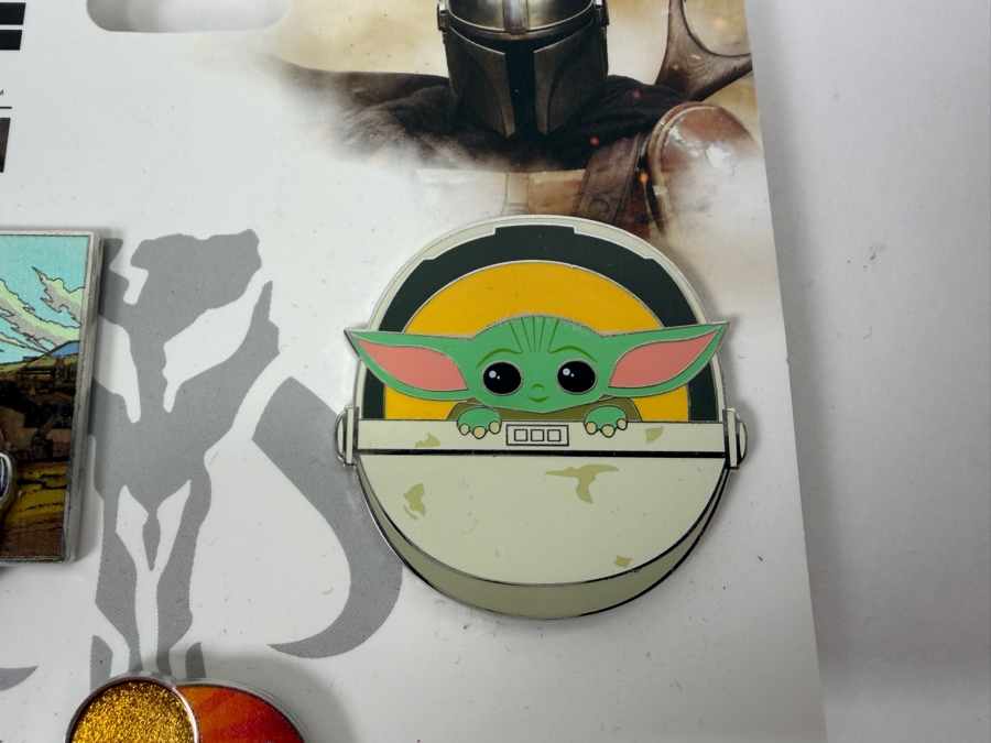 Disney Star Wars The Mandalorian The Child Baby Yoda Enamel Pin Set - 2021 Booster Pack 3-Piece Collector Set - Disney Parks Exclusive [Photo 3]